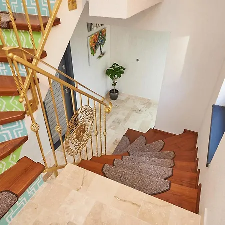 Sun House * Τιμισοάρα